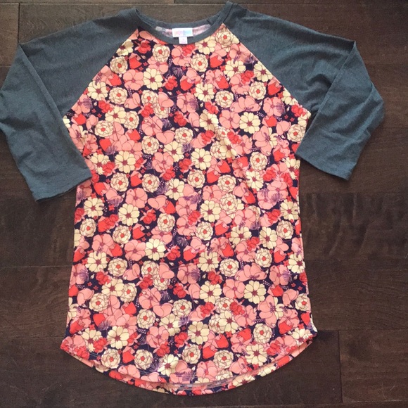LuLaRoe Tops - LulaRoe Randy Brand new